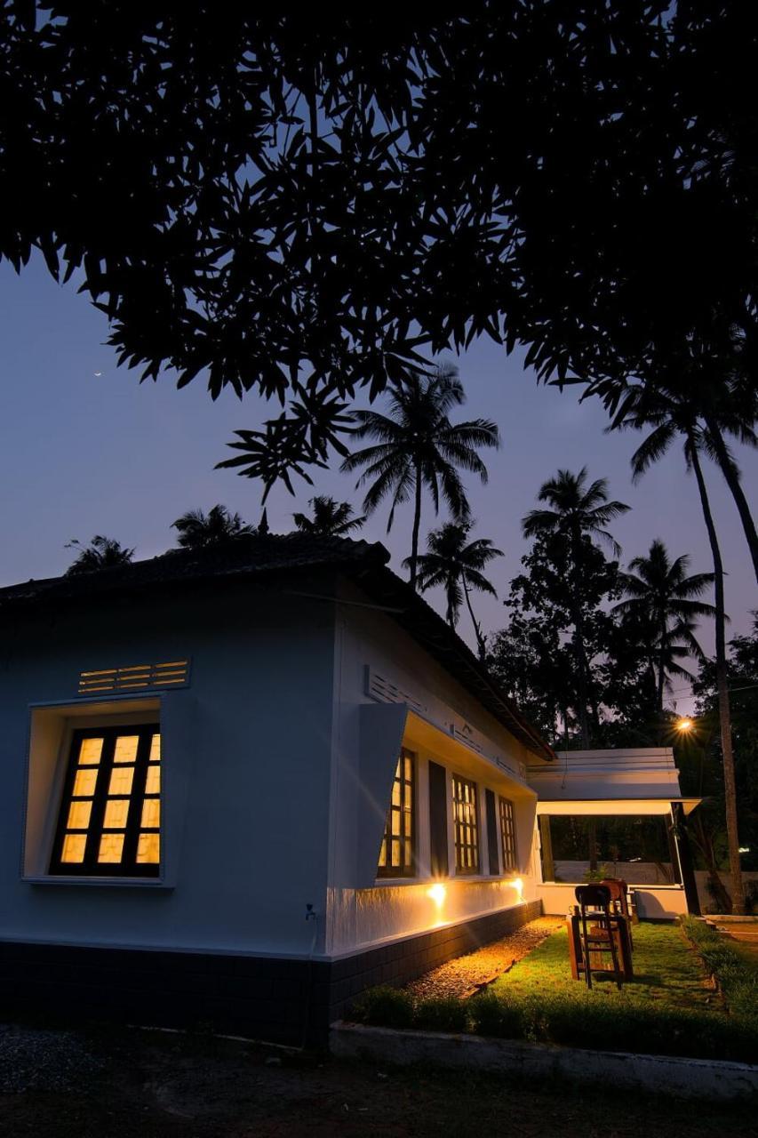 Piggy Hostel Varkala Exterior foto